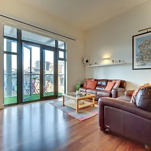 Crown 3b By Week2week , Newcastle upon Tyne United Kingdom